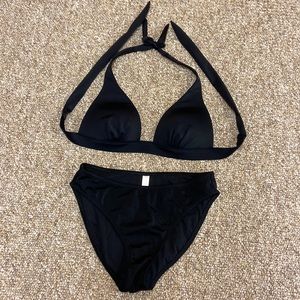 Victoria’s Secret bikini